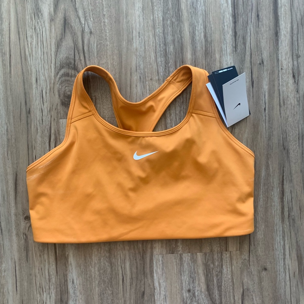 Plus size Nike sports bra - size 1X - moderate support